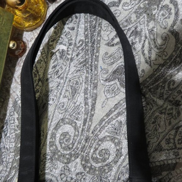 BOGO  Chenson Canvas Tote Handbag - Picture 14 of 14